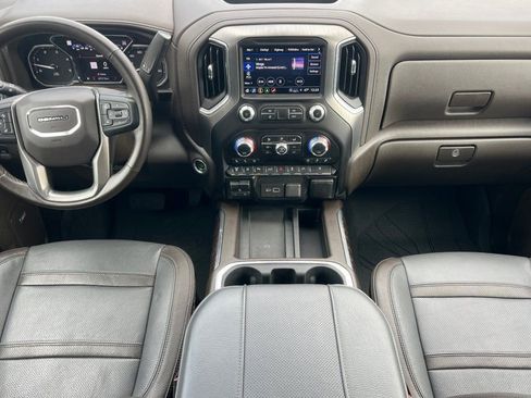 Used 2023 GMC Sierra 3500 Denali w/ Denali Ultimate Package AWD/4WD image 10