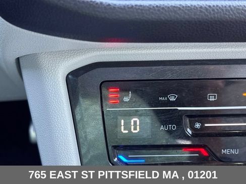 Used 2023 Volkswagen Tiguan SE R-Line AWD/4WD image 20