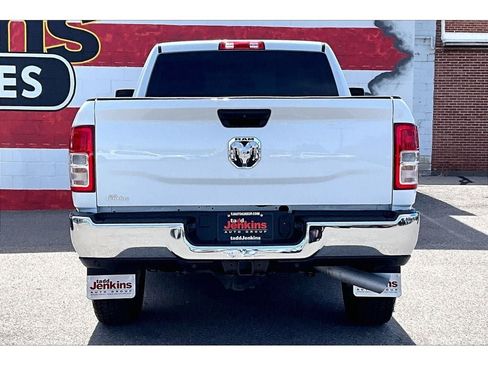 Used 2024 RAM 2500 Big Horn w/ Off Road Package AWD/4WD image 4