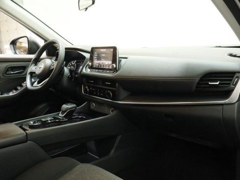 Used 2021 Nissan Rogue S AWD/4WD image 21