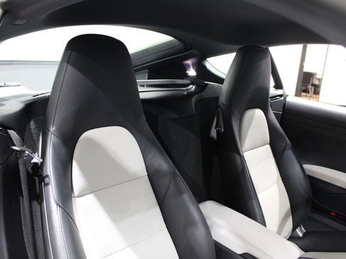 Used 2019 Porsche 718 Cayman image 35