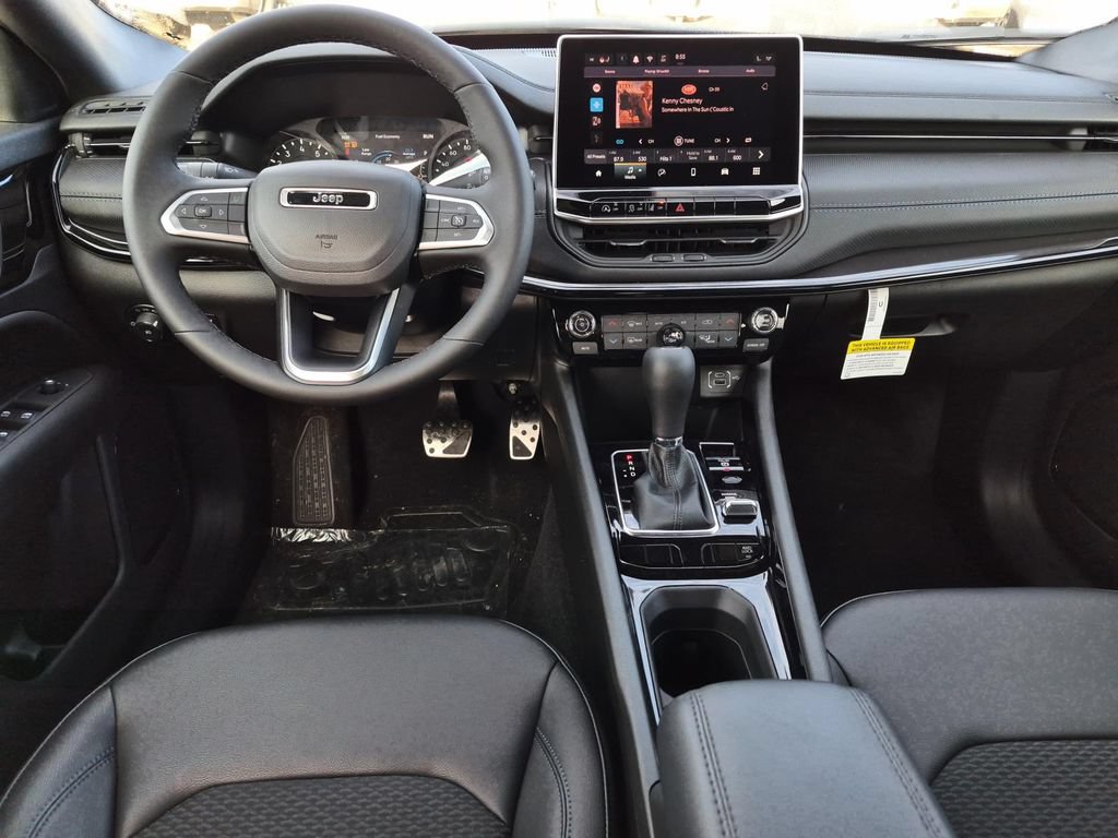 New 2026 Jeep Compass Latitude AWD/4WD image 14