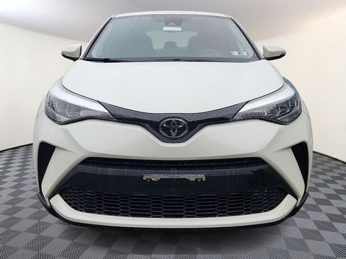 Used 2021 Toyota C-HR LE image 2