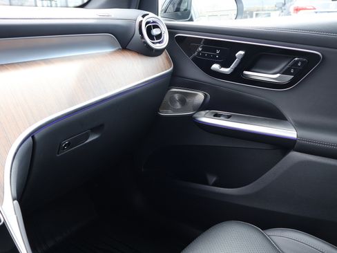 Certified 2025 Mercedes-Benz GLC 300 GLC 300W4 image 41