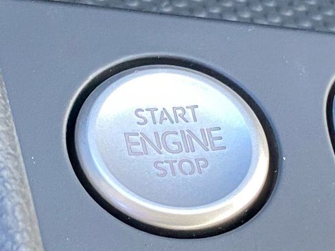 New 2026 Volkswagen Jetta SE image 8