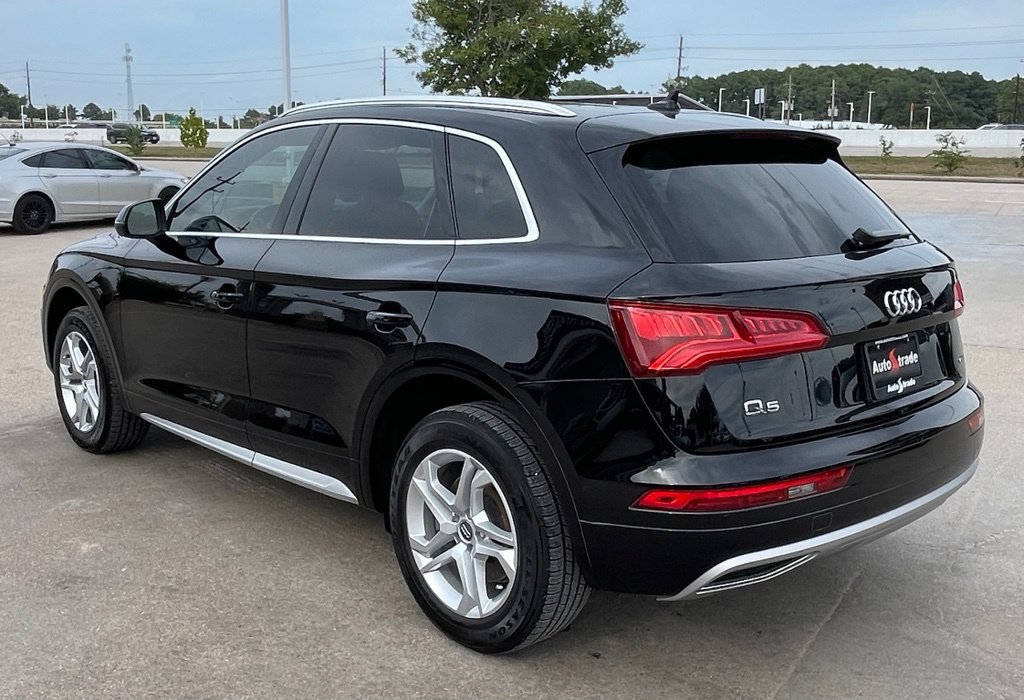 Used 2019 Audi Q5 2.0T Premium w/ Convenience Package AWD/4WD image 4