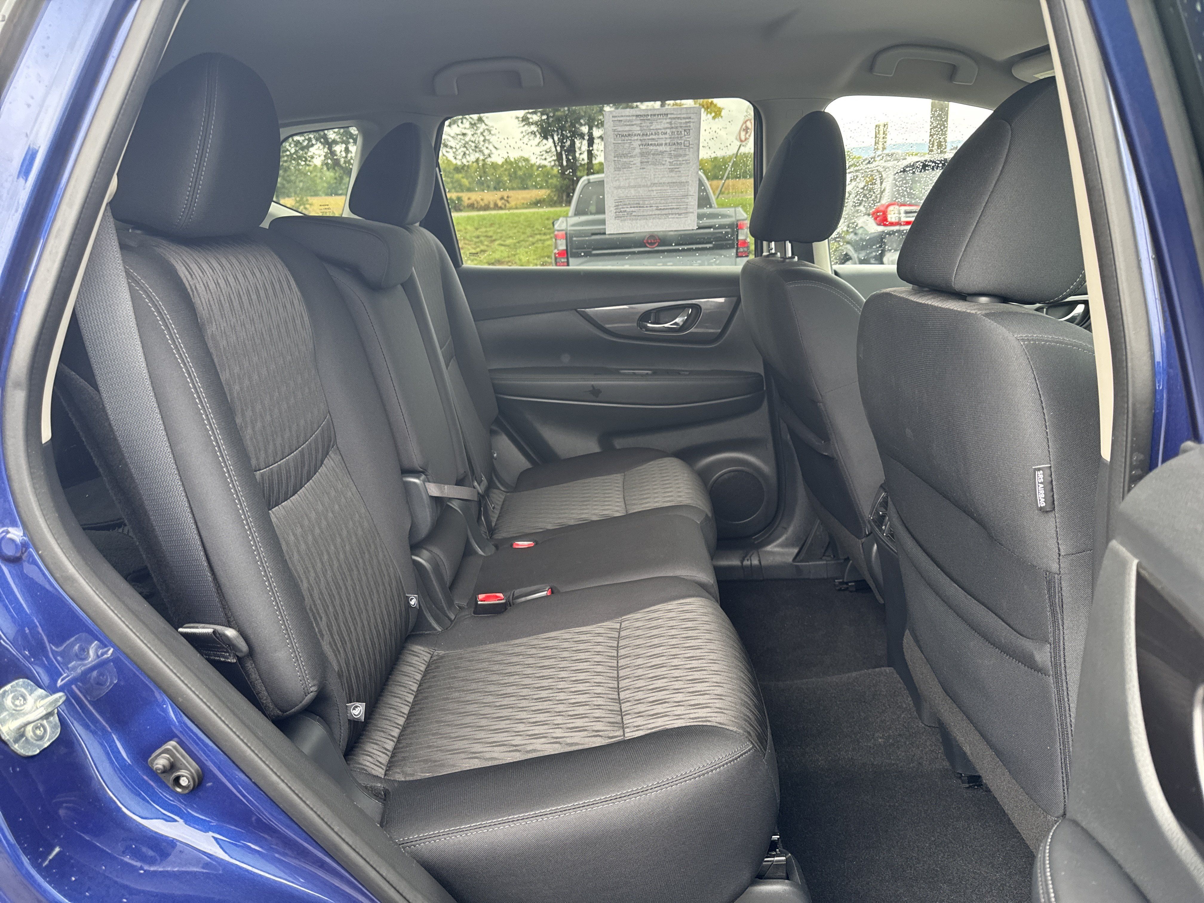 Used 2018 Nissan Rogue SV w/ Premium Package AWD/4WD image 17