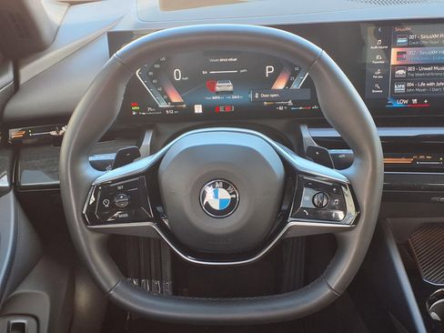 Used 2024 BMW 530i RWD image 12