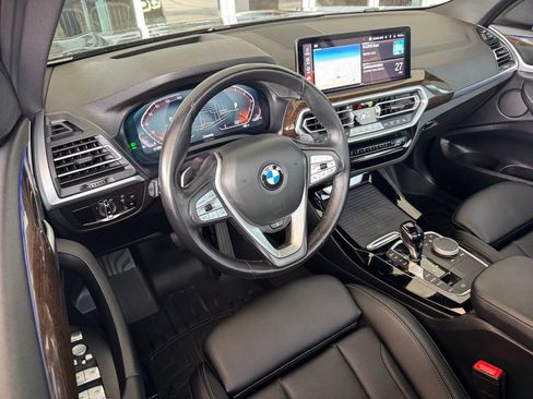 Used 2024 BMW X3 sDrive30i w/ Premium Package RWD image 3