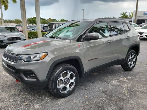 Used 2022 Jeep Compass Trailhawk AWD/4WD image 33