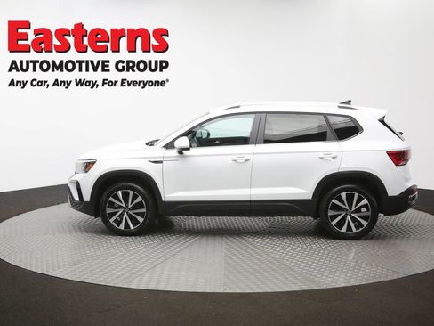 Used 2022 Volkswagen Taos SE AWD/4WD image 59