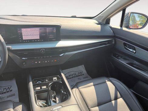 Used 2025 Nissan Murano SL AWD/4WD image 12