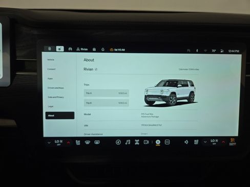 Used 2024 Rivian R1S Adventure AWD/4WD image 29