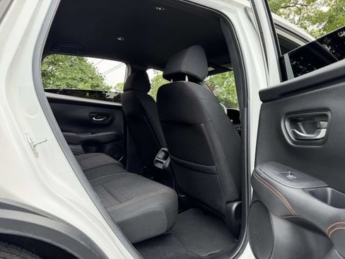 Used 2024 Honda HR-V Sport image 15