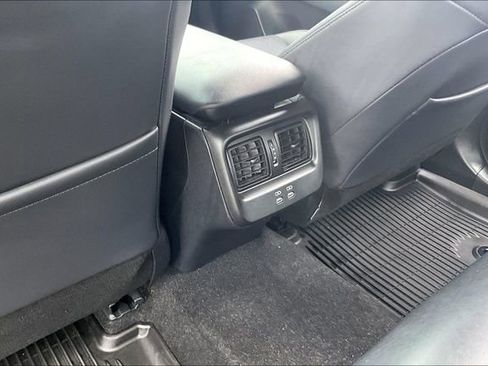 Used 2023 Toyota Crown Limited image 25