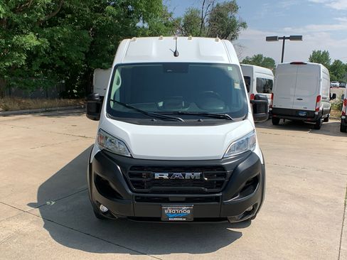 Used 2024 RAM ProMaster 2500 w/ Premium Convenience Group image 8