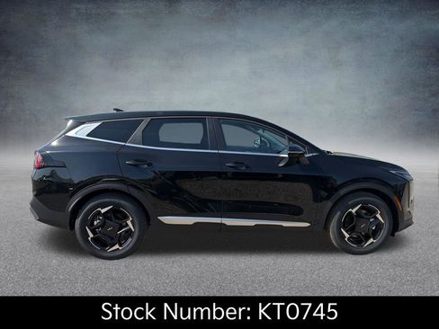 New 2026 Kia Sportage EX image 6