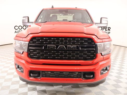 Used 2024 RAM 2500 Big Horn w/ Night Edition AWD/4WD image 9