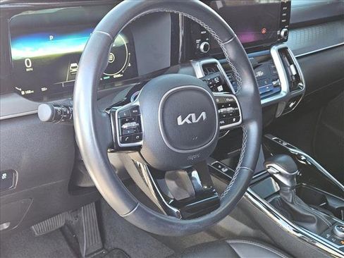 Used 2023 Kia Sorento SX image 10
