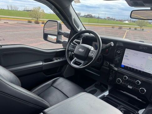Used 2025 Ford F350 Lariat w/ Lariat Ultimate Package AWD/4WD image 13