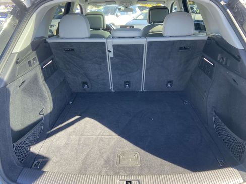 Used 2018 Audi Q5 2.0T Premium Plus w/ Premium Plus Package image 12