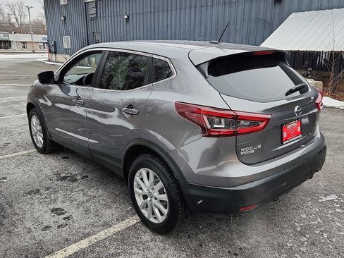 Used 2022 Nissan Rogue Sport S image 6