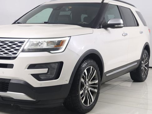 Used 2016 Ford Explorer Platinum image 55