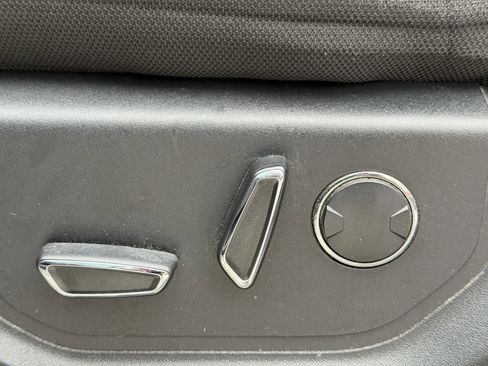 Used 2018 Ford F150 XLT w/ Equipment Group 302A Luxury image 28