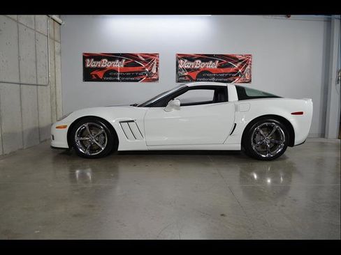 Used 2013 Chevrolet Corvette Grand Sport w/ 4LT Preferred Equipment Group RWD image 26