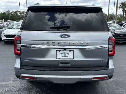 Certified 2024 Ford Expedition Max Limited RWD image 5