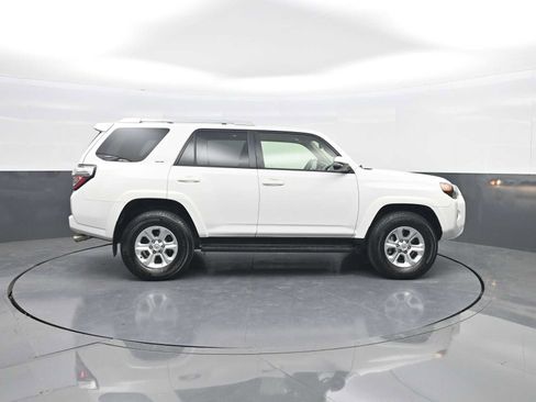 Used 2015 Toyota 4Runner SR5 Premium AWD/4WD image 9