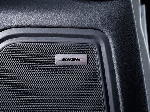 Certified 2025 Porsche Macan image 27