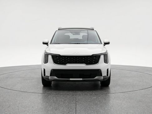Used 2024 Kia Sorento S AWD/4WD image 2