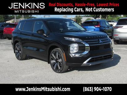 New 2025 Mitsubishi Outlander SE