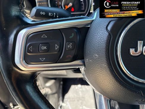 Used 2021 Jeep Gladiator Overland AWD/4WD image 30