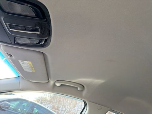 Used 2017 Kia Sorento LX w/ LX Convenience Package image 16