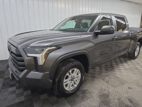 Used 2025 Toyota Tundra SR5 AWD/4WD image 8