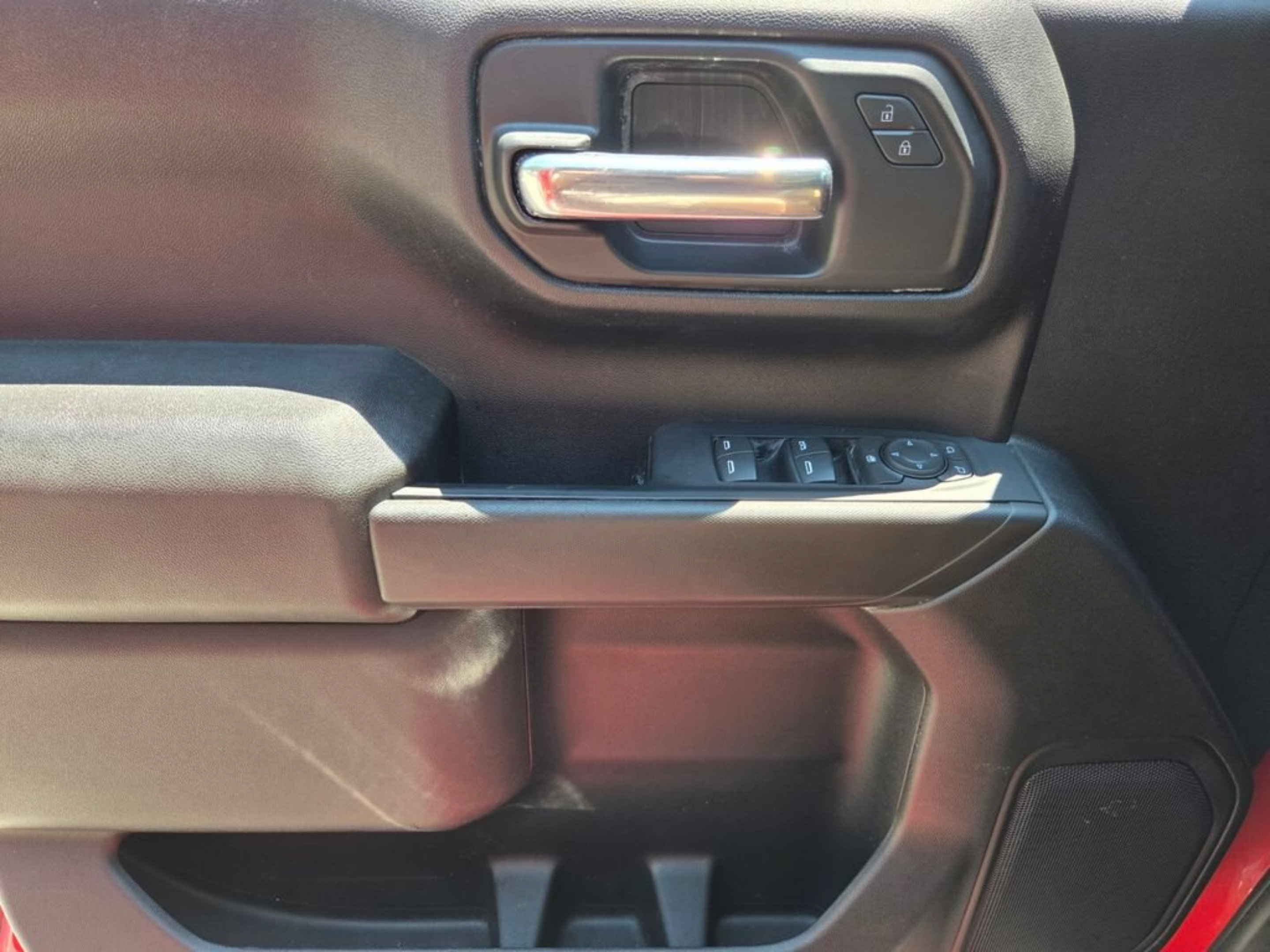 Used 2023 Chevrolet Silverado 1500 Custom AWD/4WD image 17