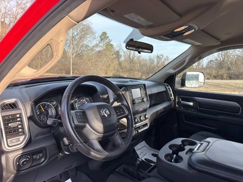 Used 2019 RAM 3500 Tradesman image 15