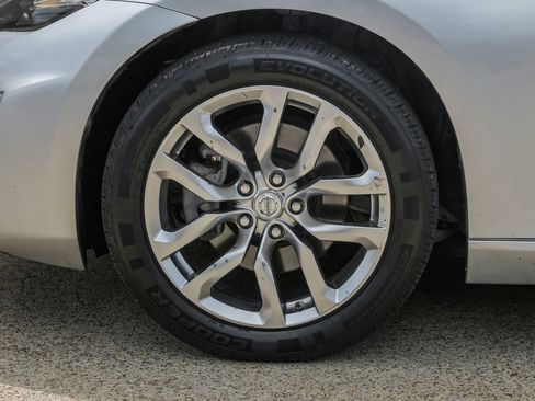 Used 2014 Nissan 370Z Coupe RWD image 40