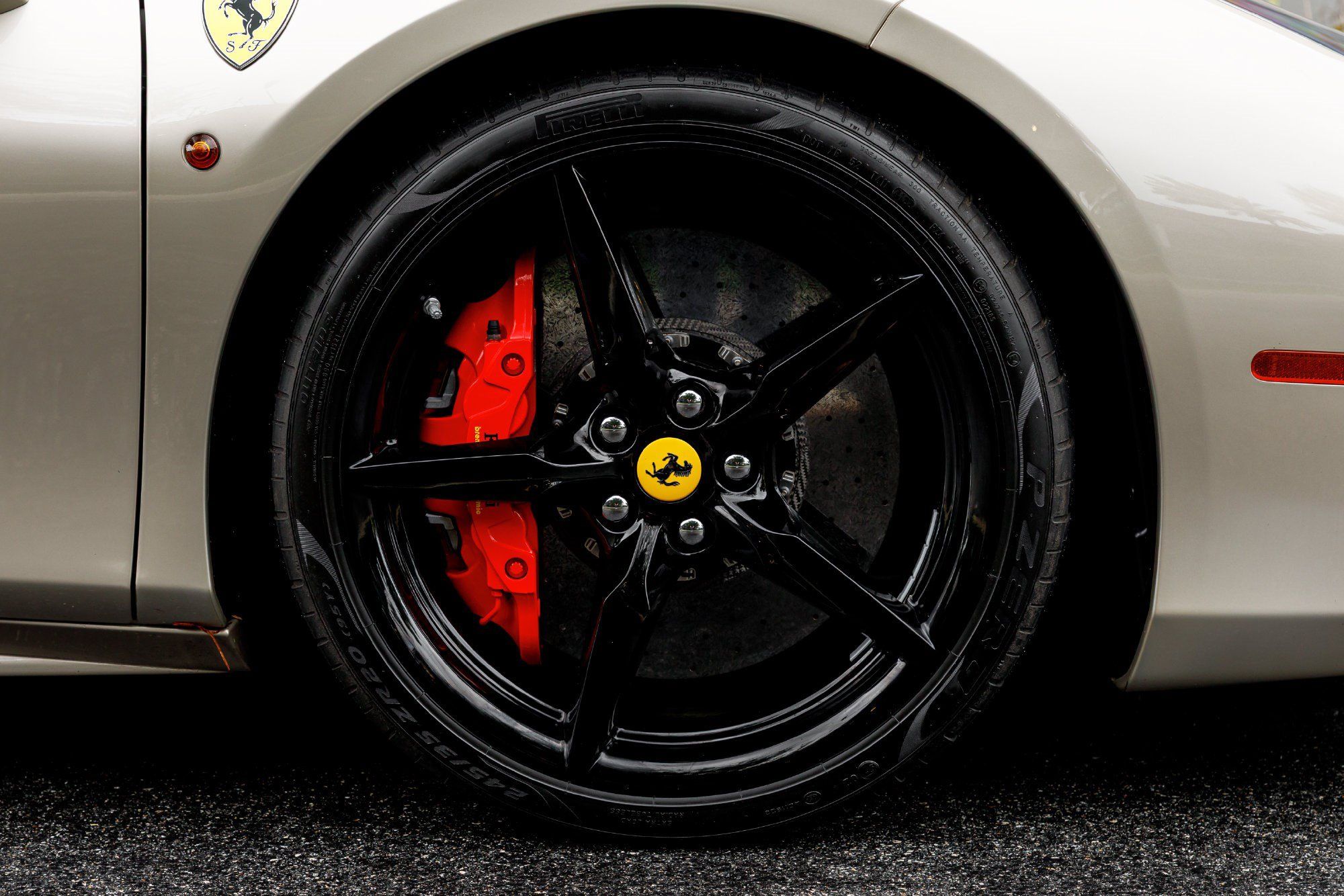 Used 2018 Ferrari 488 Spider RWD image 24