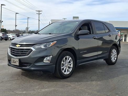 Used 2020 Chevrolet Equinox LS image 3