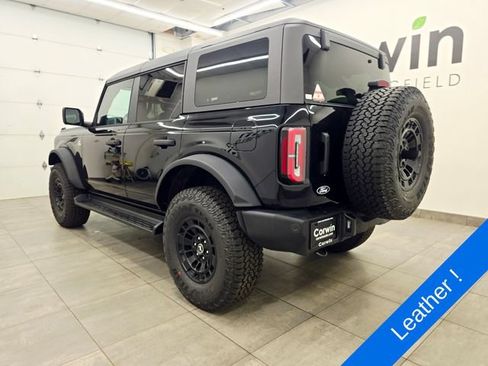 New 2026 Ford Bronco Outer Banks w/ Sasquatch Package AWD/4WD image 3
