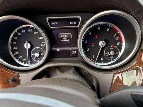 Used 2013 Mercedes-Benz GL 450 4MATIC image 28