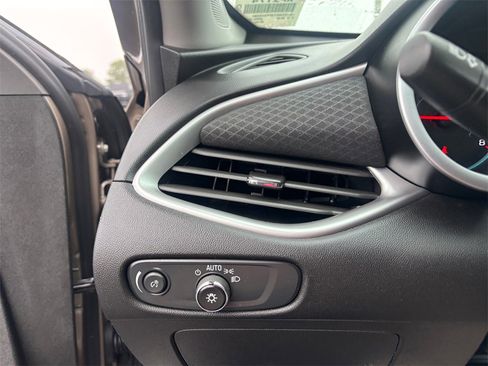 Certified 2023 Chevrolet Malibu LT image 23