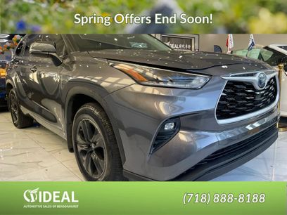 Used 2021 Toyota Highlander XLE