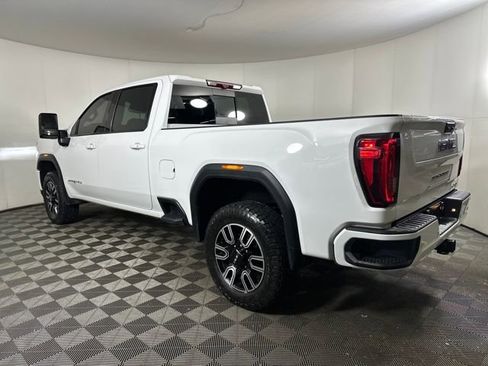 Used 2023 GMC Sierra 2500 AT4 w/ AT4 Preferred Package image 5
