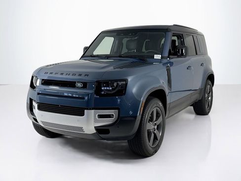 Used 2025 Land Rover Defender 110 S image 1