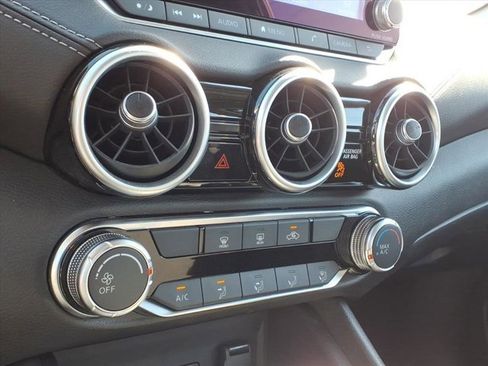 Used 2025 Nissan Sentra SV image 14