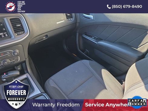 Used 2022 Dodge Charger SXT w/ Blacktop Package image 17